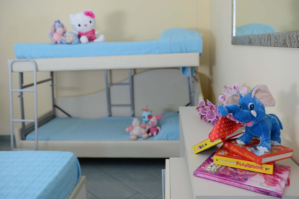 Hotel Embassy Cesenatico Room photo